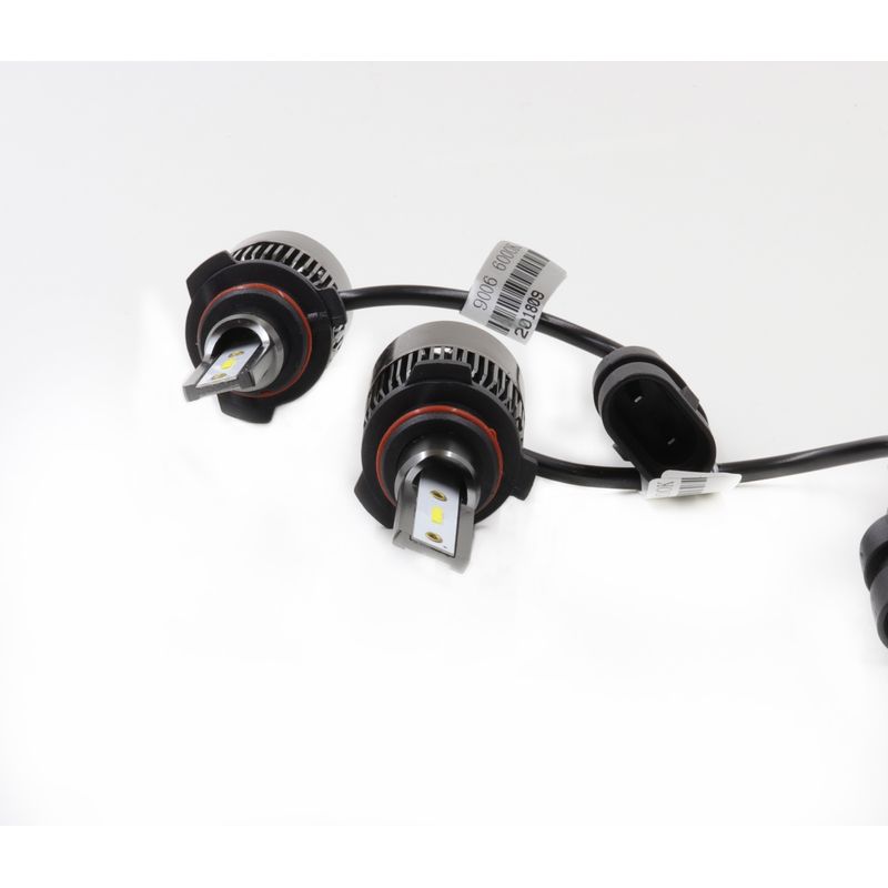 Auto si Moto - Electrice auto - Iluminare si semnalizare - Becuri auto - Kit becuri led cree auto F30 HB4 9006 - Infinity.ro