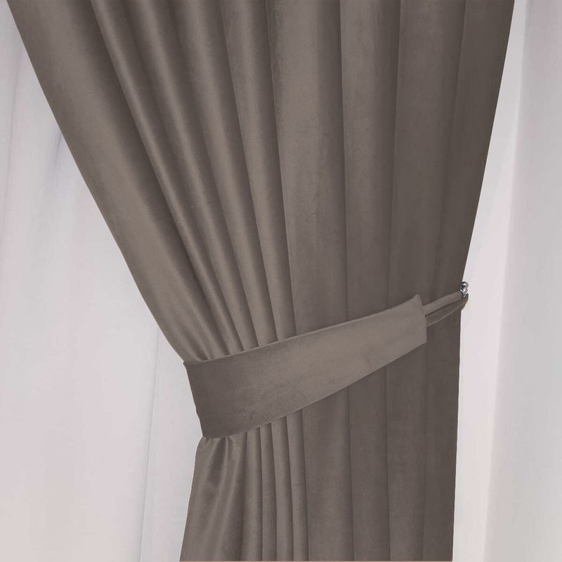 Casa si Gradina - Textile si covoare - Perdele si draperii - Draperii - Draperie din catifea cu inele crom, Madison, 200x230 cm, densitate 700 g/ml, Harbor gray, 1 buc - Infinity.ro