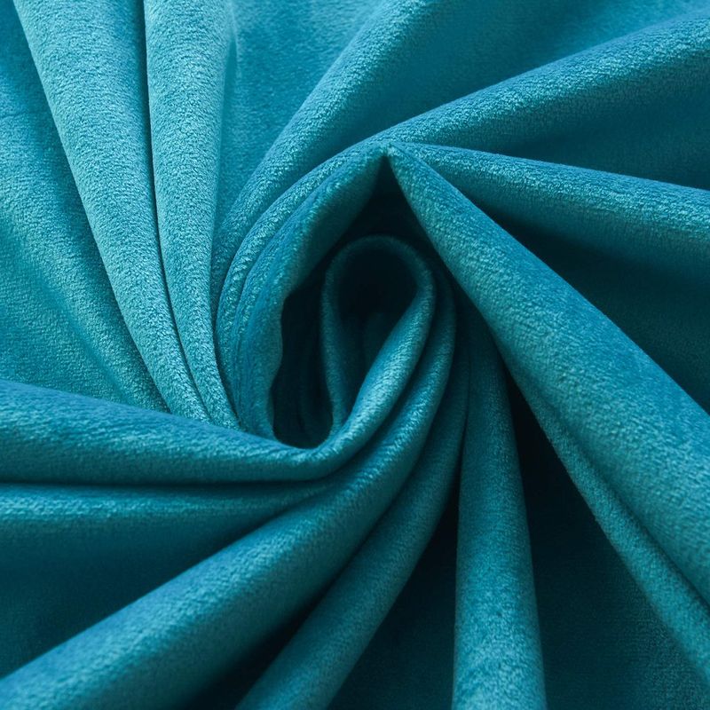 Casa si Gradina - Textile si covoare - Perdele si draperii - Draperii - Draperie din catifea cu inele crom, Madison, 250x270 cm, densitate 700 g/ml, Arctic, 1 buc - Infinity.ro