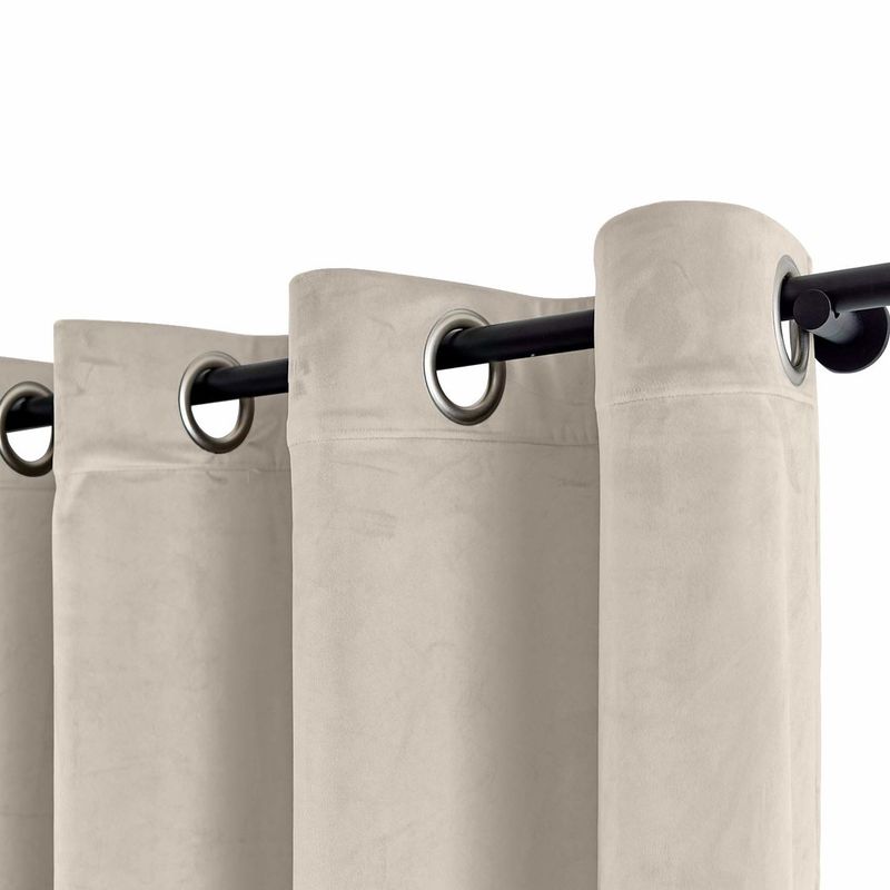 Casa si Gradina - Textile si covoare - Perdele si draperii - Draperii - Draperie din catifea cu inele negre, Madison, 150x245 cm, densitate 700 g/ml, Cantaloupe, 1 buc - Infinity.ro