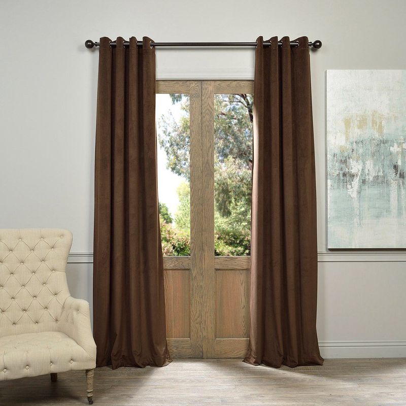 Casa si Gradina - Textile si covoare - Perdele si draperii - Draperii - Set draperii din catifea cu inele albe, Madison, 150x245 cm, densitate 700 g/ml, Dark chocolate, 2 buc - Infinity.ro